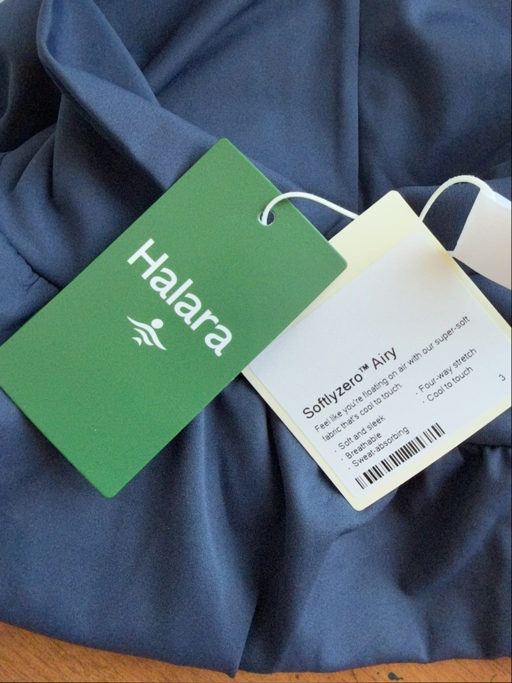 Halara SoftlyZero Airy NWT High Waisted Flowy Athletic Shorts Navy - Picture 4 of 6